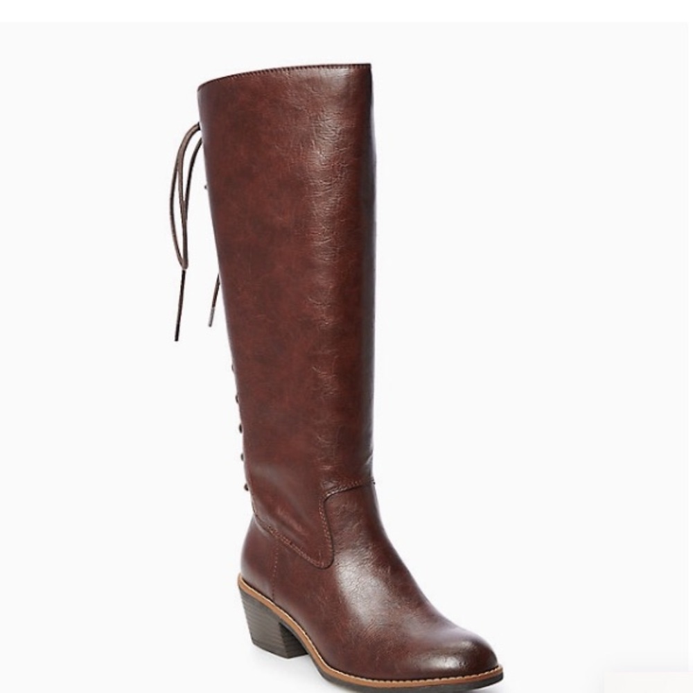 SONOMA WOMAN BOOTS